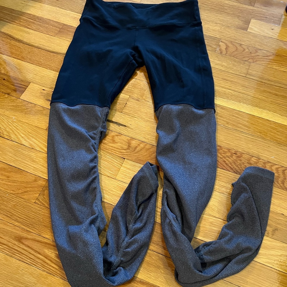 Alo Yoga Goddess Leggings - Size Medium
